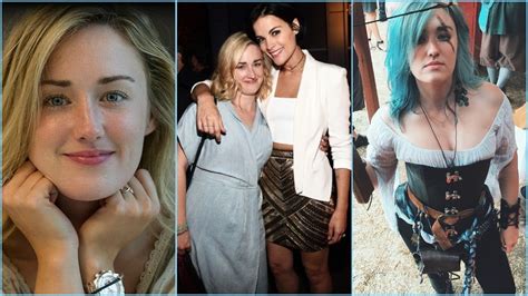 dakota johnson and ashley johnson|Ashley Johnson